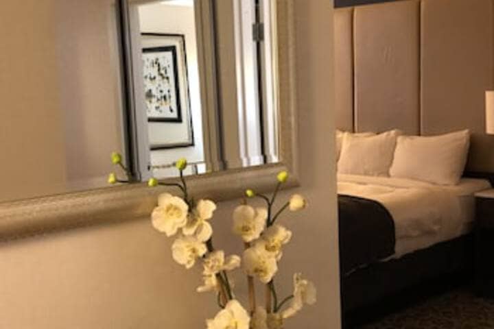 Room 25 of 123
