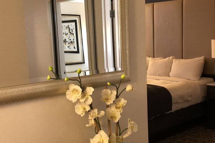 Room 27 of 123